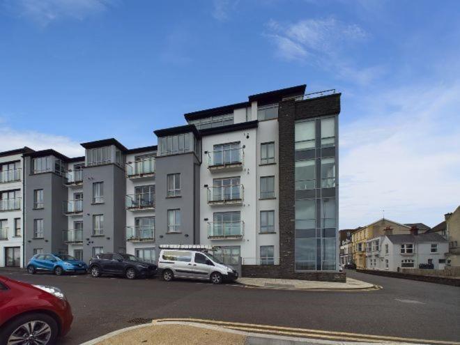 Cosy 3 Bedroom Apartment In Central Portrush With Sea Views エクステリア 写真